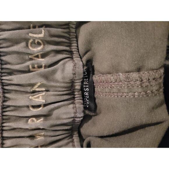 American Eagle Outfitters size 000 x-short army green relaxed mom jogger pants - Picture 4 of 6